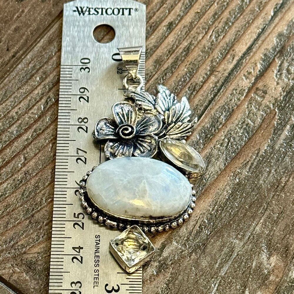 Stunning Sterling Silver Filigree Moonstone White Topaz Pendant Floral Necklace - Picture 6 of 8